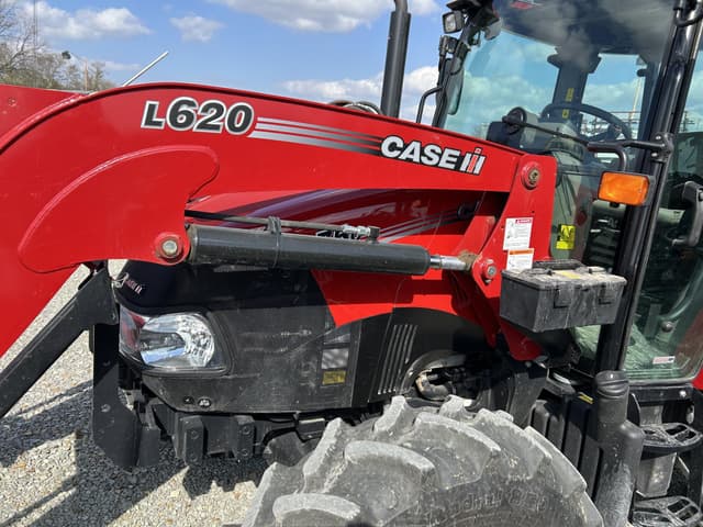 Image of Case IH Farmall 75C equipment image 3