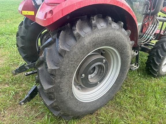 Image of Case IH Farmall 75C equipment image 4