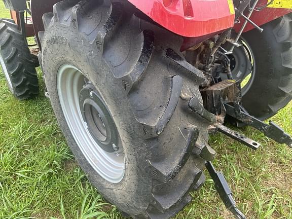 Image of Case IH Farmall 75C equipment image 3