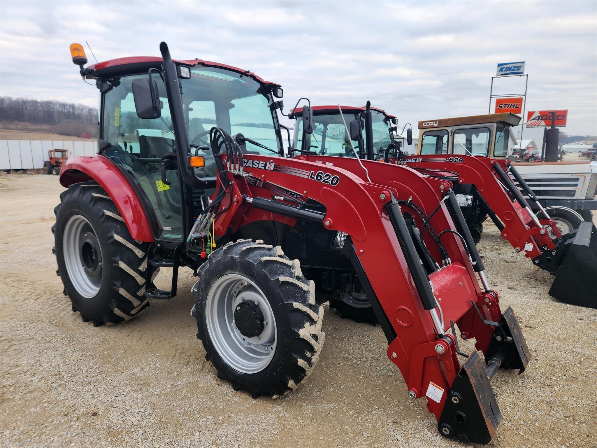 Main image Case IH Farmall 75C