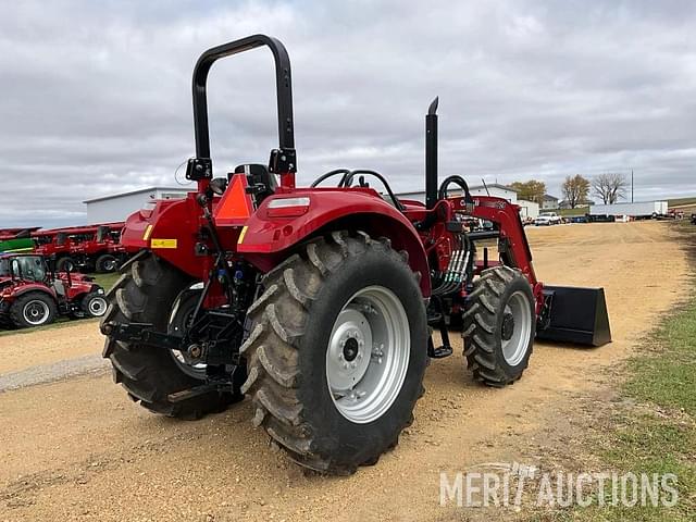 Image of Case IH Farmall 75C equipment image 4