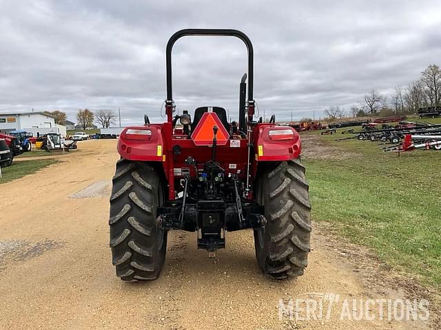 Image of Case IH Farmall 75C equipment image 3