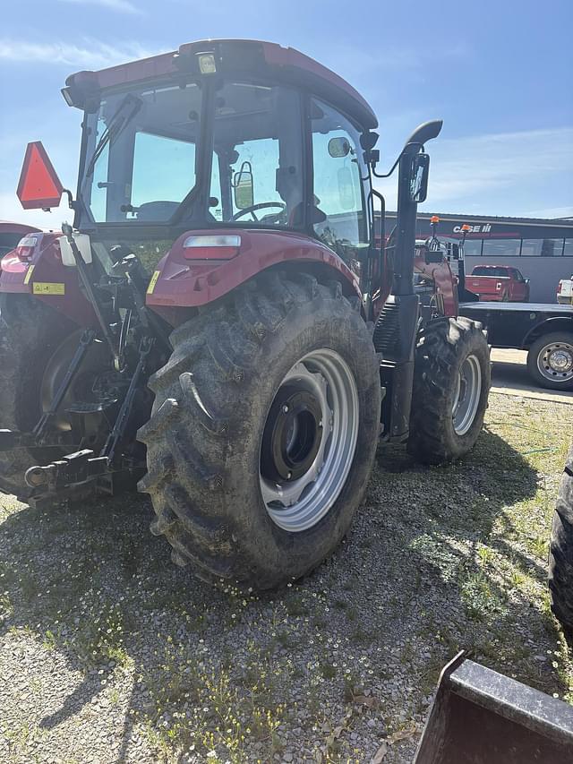 Image of Case IH Farmall 90C equipment image 3