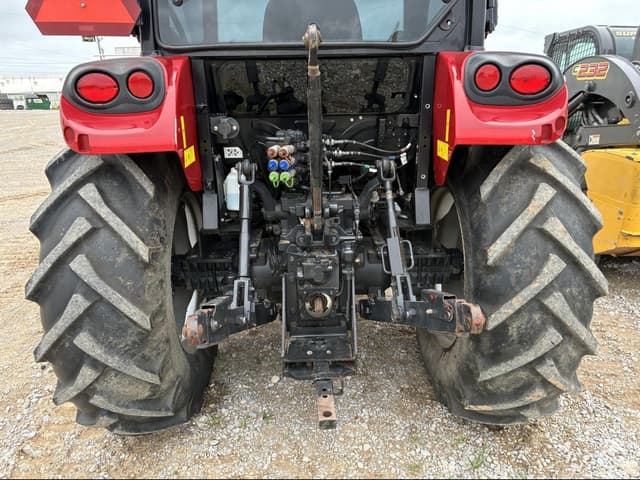 Image of Case IH Farmall 95A equipment image 4