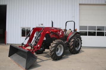 Main image Case IH Farmall 95A