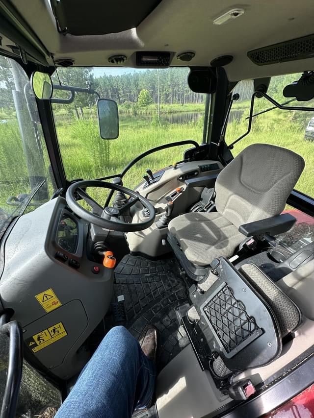 Image of Case IH Farmall 95A equipment image 4