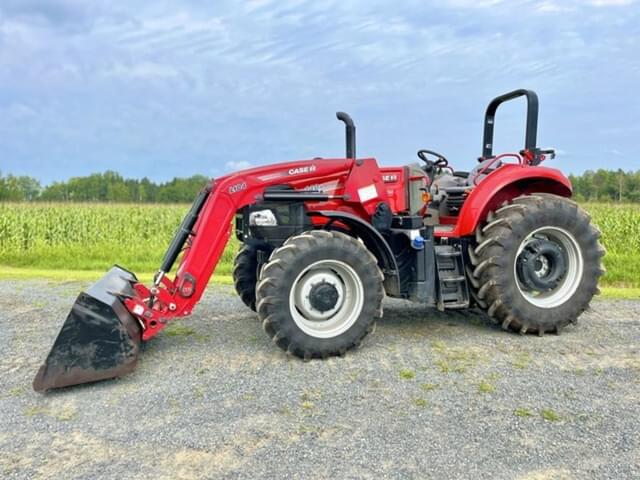 Image of Case IH Farmall 140A equipment image 2