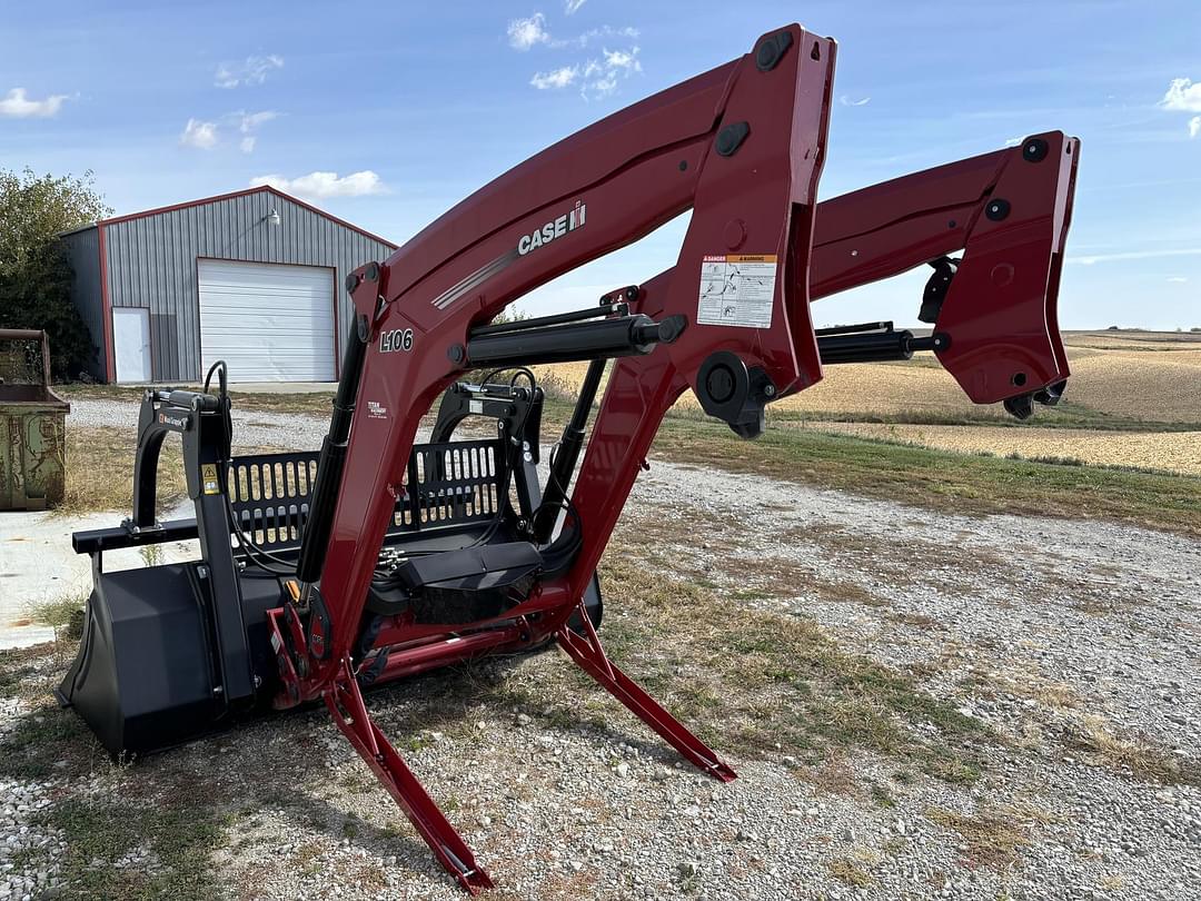 Image of Case IH L106 Primary image