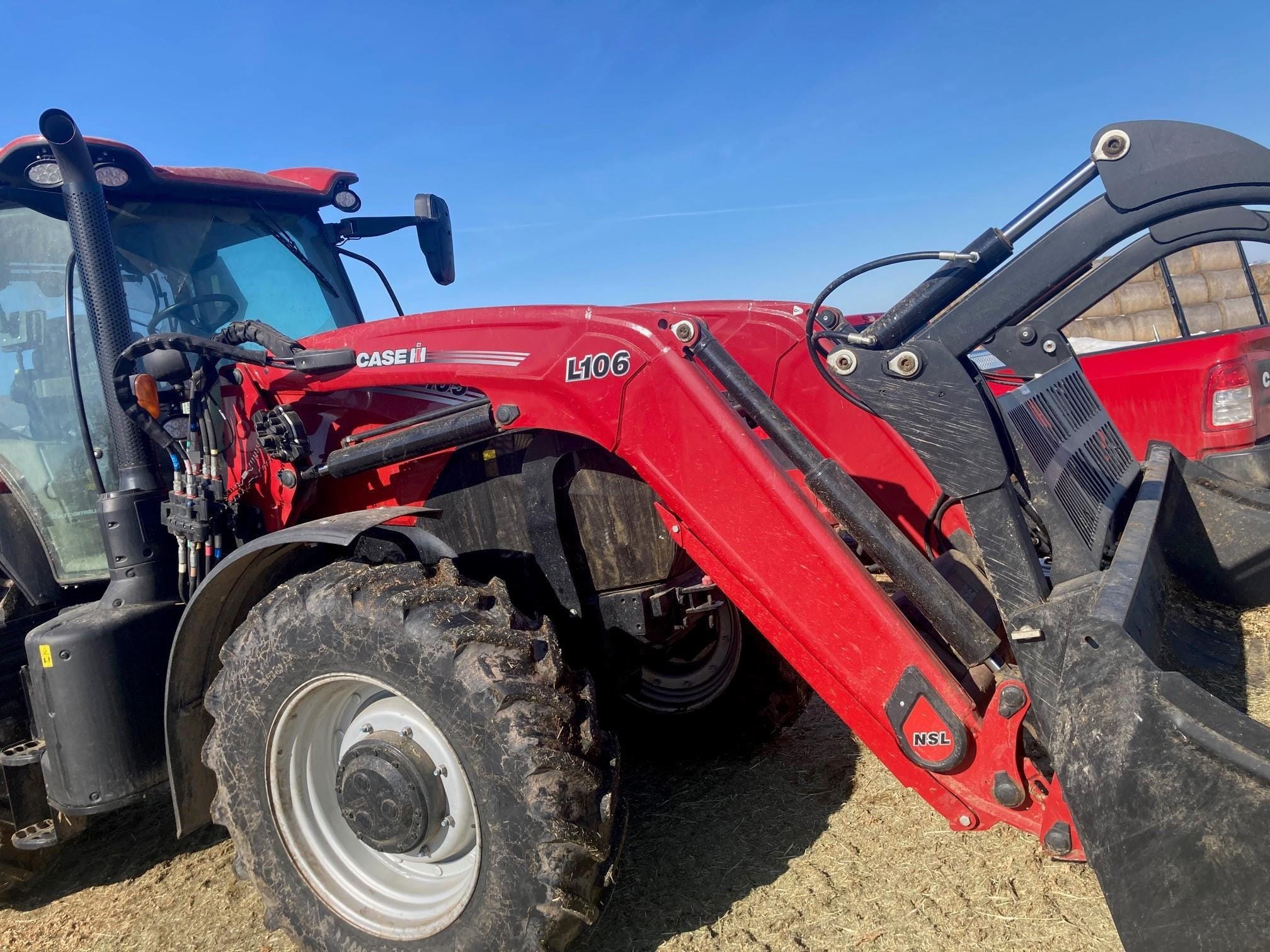 Main image Case IH L106