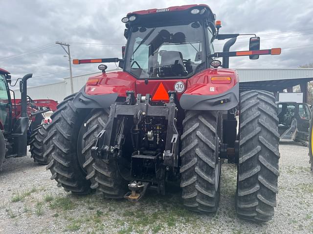 Image of Case IH Magnum 400 equipment image 2