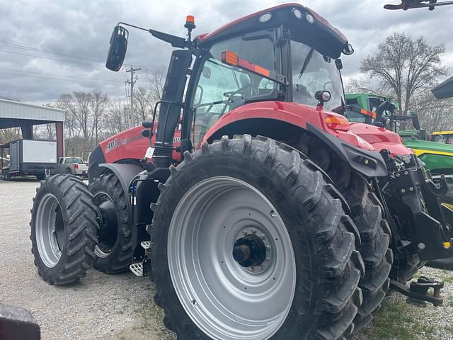 Image of Case IH Magnum 400 equipment image 4