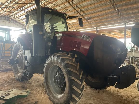 Image of Case IH Magnum 200 equipment image 2