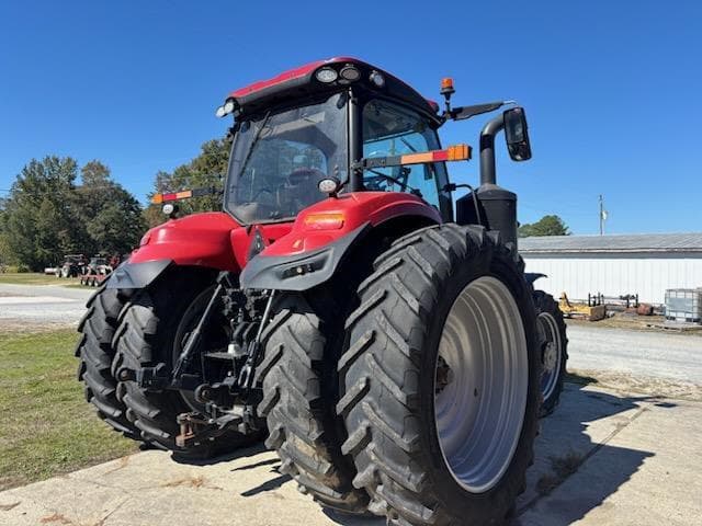 Image of Case IH Magnum 220 equipment image 3