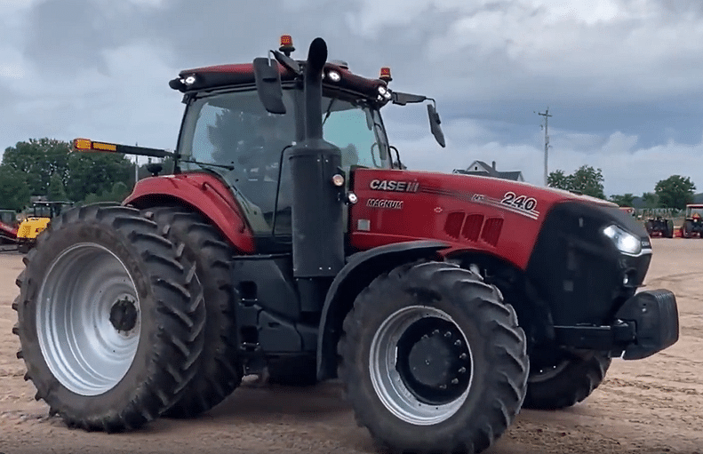 Image of Case IH Magnum 240 Primary image