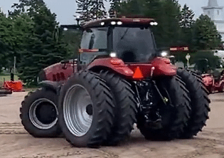 Image of Case IH Magnum 240 equipment image 4