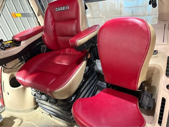 Image of Case IH Magnum 250 equipment image 4