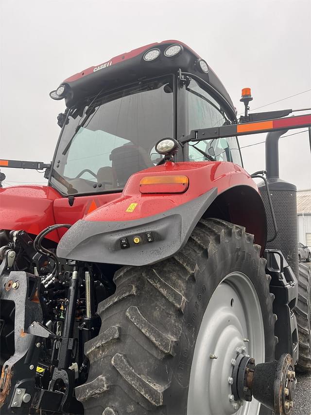 Image of Case IH Magnum 250 equipment image 4