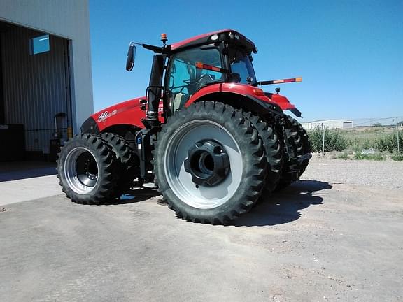 Image of Case IH Magnum 250 equipment image 2