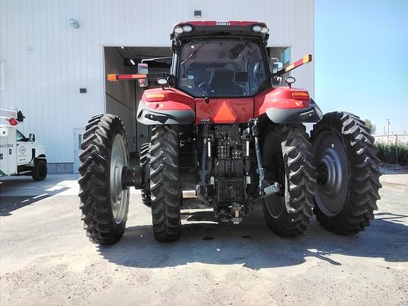 Image of Case IH Magnum 250 equipment image 3