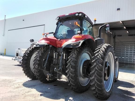 Image of Case IH Magnum 250 equipment image 4