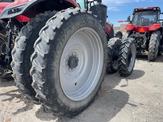 Image of Case IH Magnum 250 equipment image 4