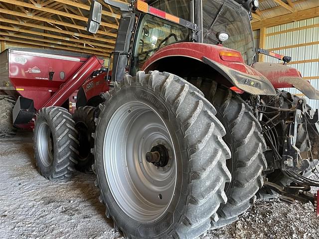 Image of Case IH Magnum 250 equipment image 3