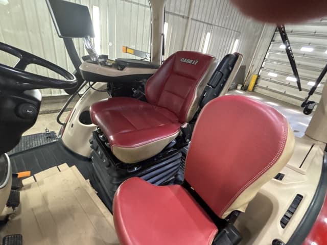 Image of Case IH Magnum 280 equipment image 2