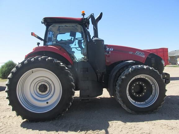 Image of Case IH Magnum 280 equipment image 1