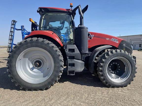 Image of Case IH Magnum 280 equipment image 4