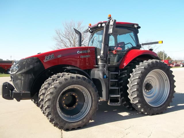 Image of Case IH Magnum 280 equipment image 4