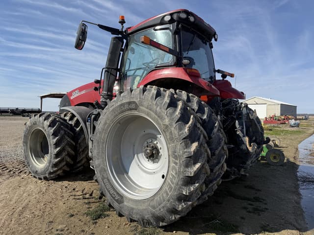 Image of Case IH Magnum 310 equipment image 4