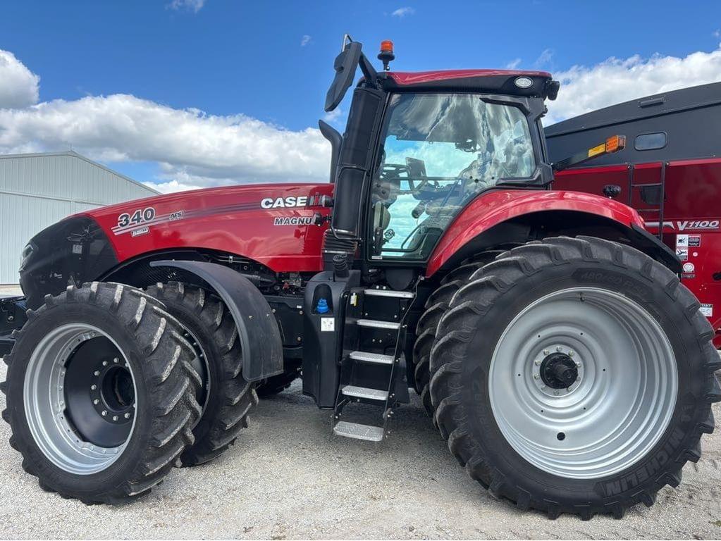 Image of Case IH Magnum 340 Image 1