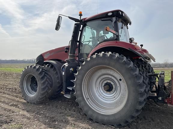 Image of Case IH Magnum 340 equipment image 1