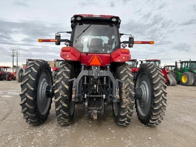 Image of Case IH Magnum 340 equipment image 3