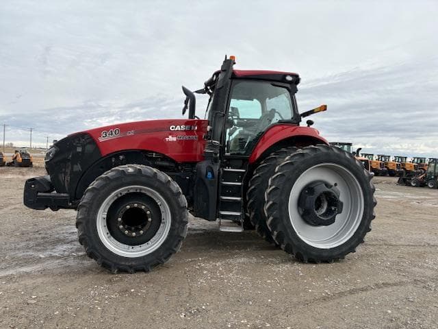 Image of Case IH Magnum 340 Primary image