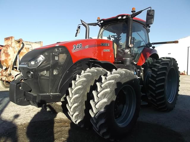 Image of Case IH Magnum 340 equipment image 1