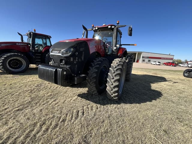 Image of Case IH Magnum 340 equipment image 4