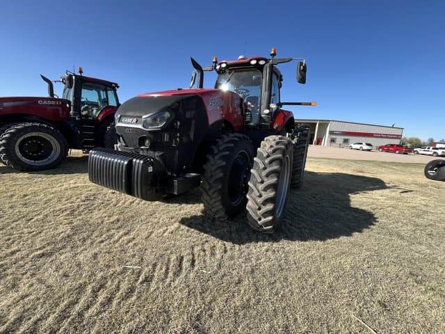 Image of Case IH Magnum 340 equipment image 4