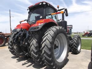 2021 Case IH Magnum 340 Image