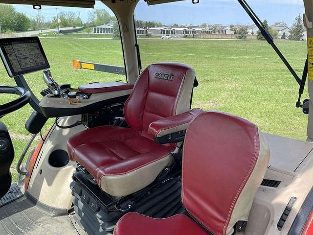 Image of Case IH Magnum 340 equipment image 3