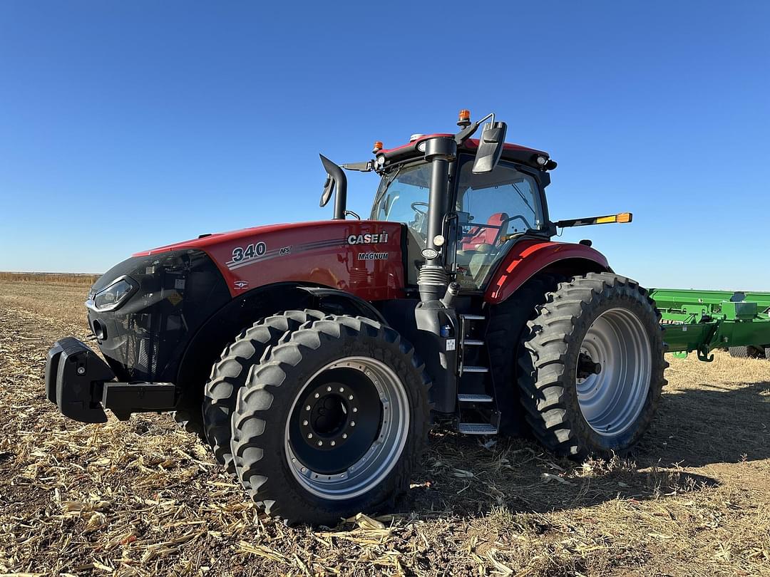 Image of Case IH Magnum 340 Primary image