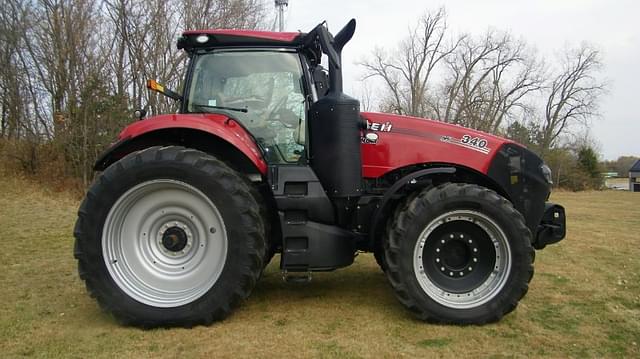 Image of Case IH Magnum 340 equipment image 3