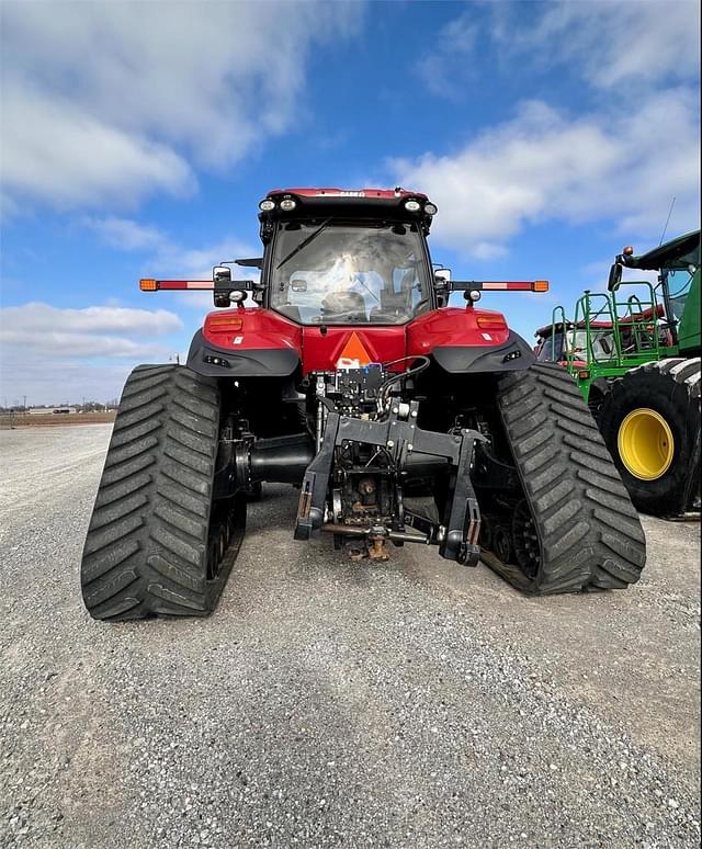 Image of Case IH Magnum 340 Rowtrac equipment image 2