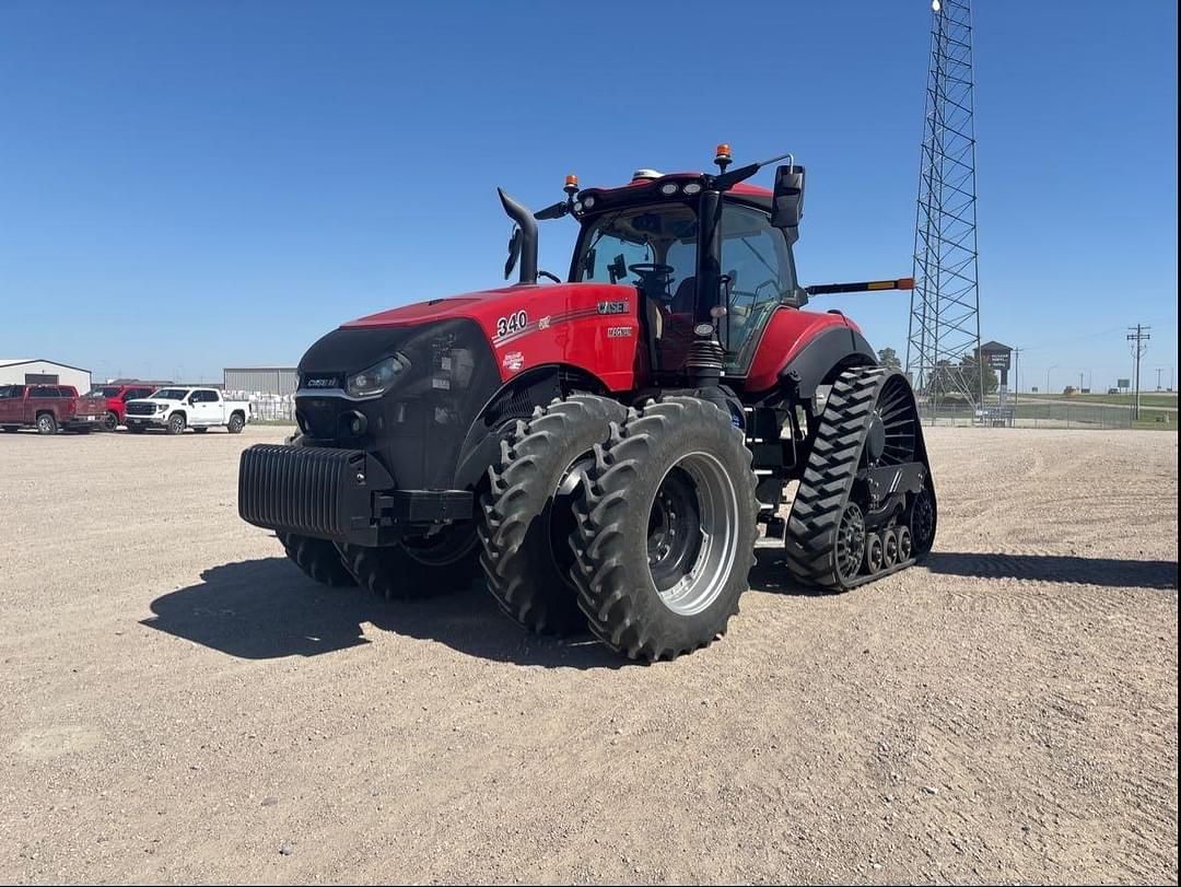 Image of Case IH Magnum 340 Rowtrac Primary image