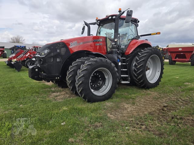 Image of Case IH Magnum 340 equipment image 4