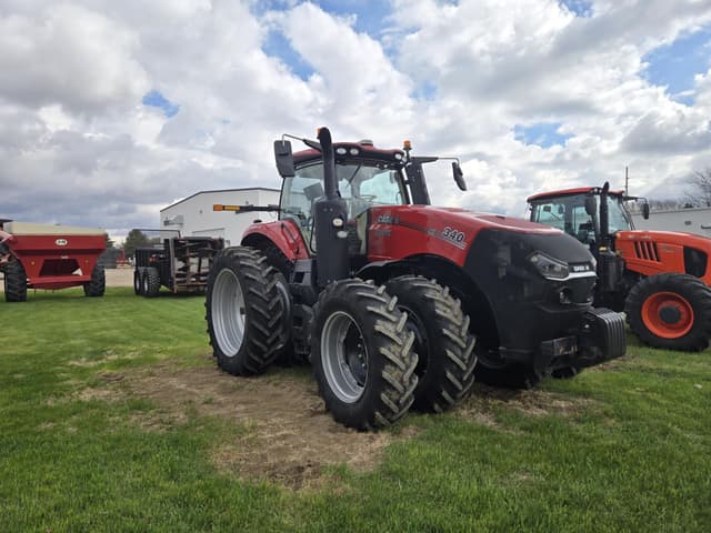 Image of Case IH Magnum 340 equipment image 2