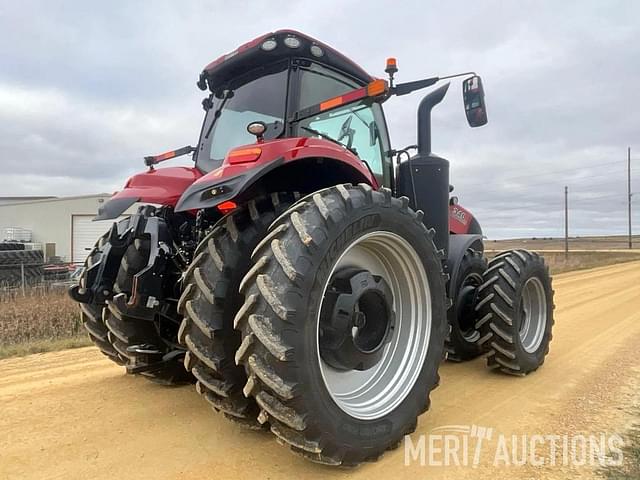 Image of Case IH Magnum 340 equipment image 4