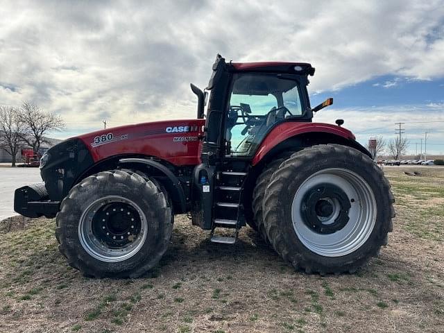 Image of Case IH Magnum 380 Primary image