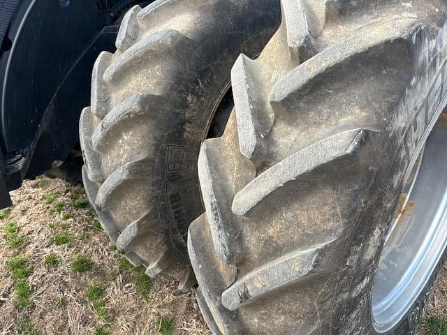 Image of Case IH Magnum 380 equipment image 3