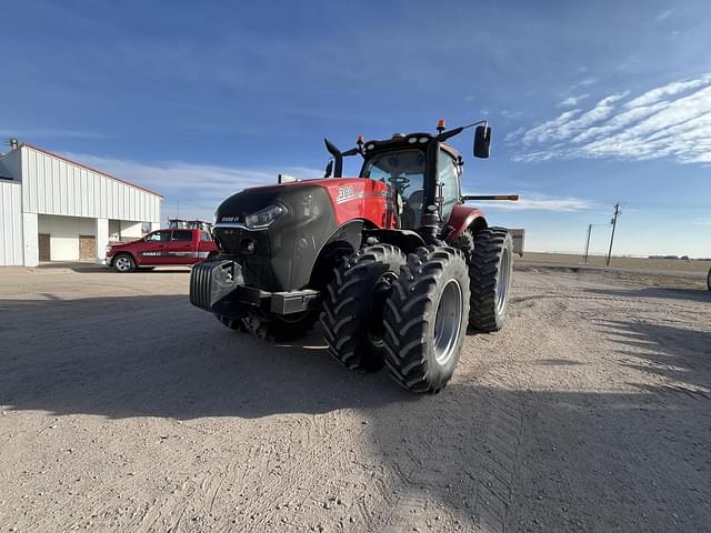Image of Case IH Magnum 380 equipment image 3